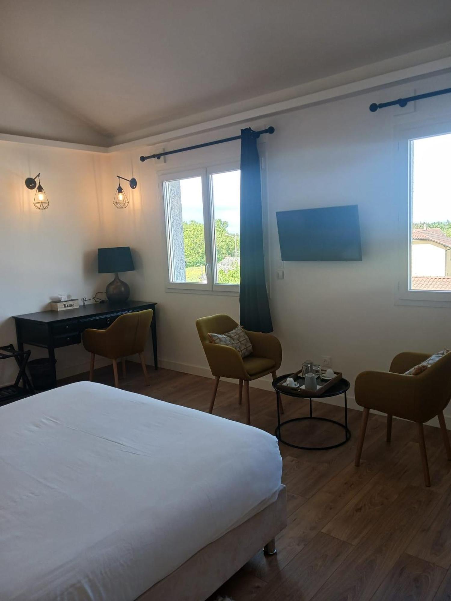 Merion Hotel Villars-les-Dombes Exterior photo